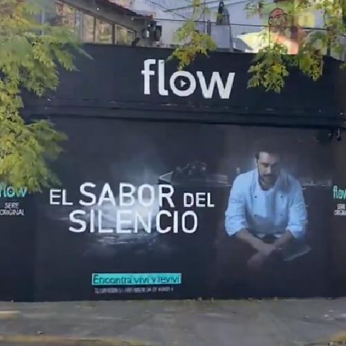 Mural publicitario para Flow