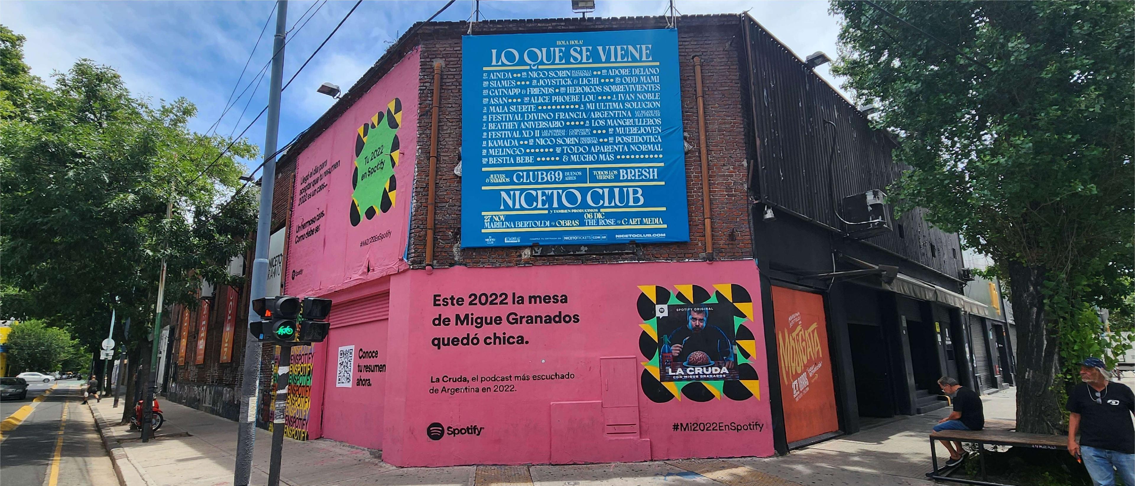 mural de Spotify la cruda